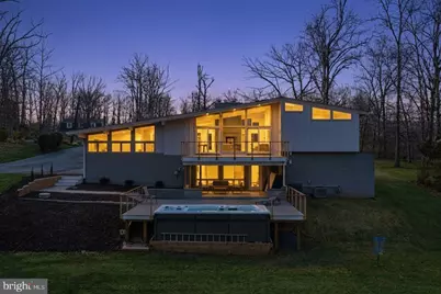 122 Lake Drive, Sterling, VA 20164 - Photo 1