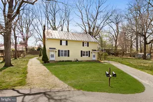 9 Burke Cir, Hamilton, VA 20158 - Photo 1