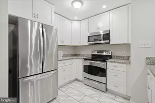 121 N Fillmore Ave, Sterling, VA 20164 - Photo 14