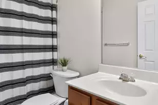 13540 Arcadian Dr, Leesburg, VA 20176 - Photo 24