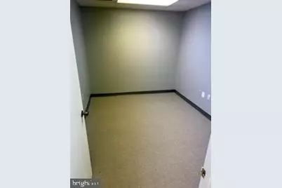 22648 Glenn Drive #202, Sterling, VA 20164 - Photo 6