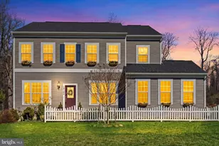 18184 Presidio Pl, Round Hill, VA 20141 - Photo 2
