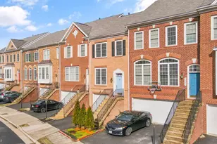 21753 Ladyslipper Sq, Ashburn, VA 20147 - Photo 2