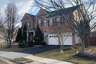 42084 Bear Tooth Dr, Aldie, VA 20105 - Photo 1