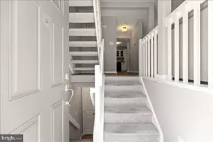 734 Hetzel Terrace SE, Leesburg, VA 20175 - Photo 2