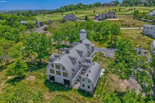 18360 Turnberry Dr, Round Hill, VA 20141 - Photo 2