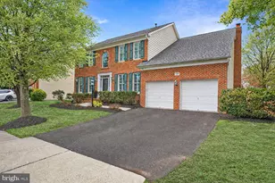 22817 Portico Pl, Brambleton, VA 20148 - Photo 4