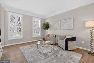 22817 Portico Pl, Brambleton, VA 20148 - Photo 10