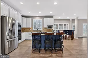 22817 Portico Pl, Brambleton, VA 20148 - Photo 12