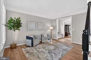 22817 Portico Pl, Brambleton, VA 20148 - Photo 8