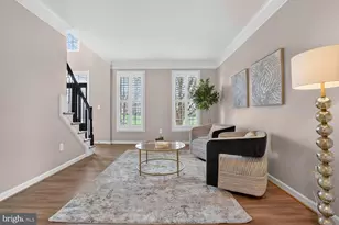 22817 Portico Pl, Brambleton, VA 20148 - Photo 10