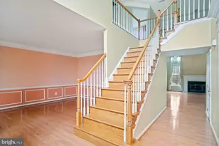 43513 Lucketts Bridge Cir, Ashburn, VA 20148 - Photo 8