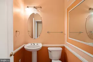 43513 Lucketts Bridge Cir, Ashburn, VA 20148 - Photo 12