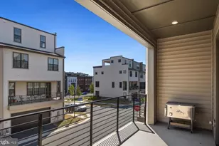 22143 Penelope Heights Terrace, Ashburn, VA 20148 - Photo 32