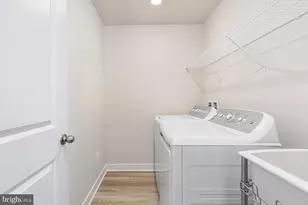 44580 Strabane Ter, Ashburn, VA 20147 - Photo 34