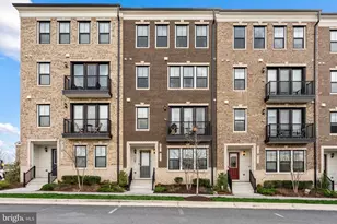 42619 Nubbins Ter, Ashburn, VA 20147 - Photo 2