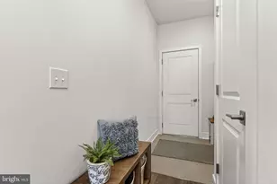 42619 Nubbins Ter, Ashburn, VA 20147 - Photo 10
