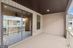 22308 Seabring Terrace, Ashburn, VA 20148 - Photo 16