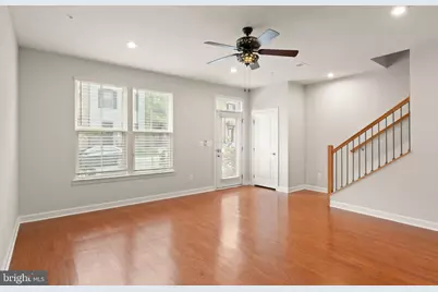22308 Seabring Terrace, Ashburn, VA 20148 - Photo 6