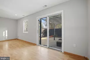 219 Willow Terrace, Sterling, VA 20164 - Photo 10