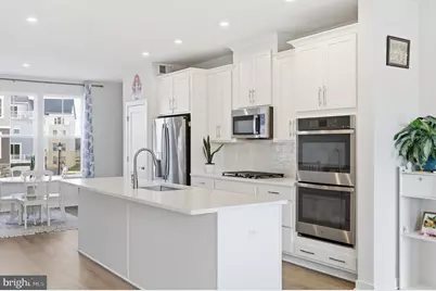 24173 Thurso Square, Sterling, VA 20166 - Photo 2