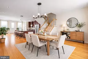 42304 Lancaster Woods Square, Chantilly, VA 20152 - Photo 8