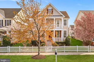 25160 Riding Center Dr, Chantilly, VA 20152 - Photo 2