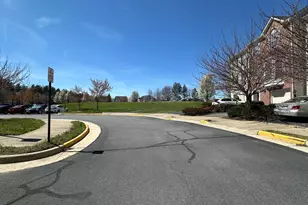 25274 Gothic Square, Chantilly, VA 20152 - Photo 34