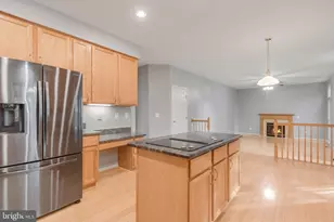 43224 Cardston Pl, Leesburg, VA 20176 - Photo 10