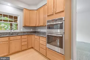 43224 Cardston Pl, Leesburg, VA 20176 - Photo 12