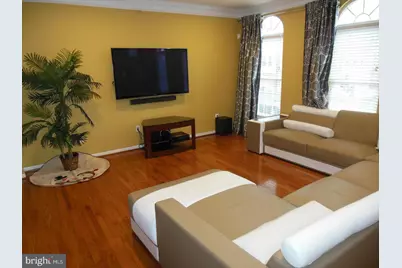 25838 Norrington Square, Chantilly, VA 20152 - Photo 4