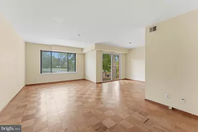 125 Clubhouse Drive SW #8, Leesburg, VA 20175 - Photo 4