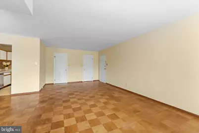 125 Clubhouse Drive SW #8, Leesburg, VA 20175 - Photo 6