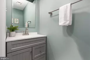 45591 Hutchens Square, Sterling, VA 20166 - Photo 10