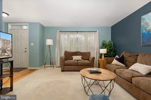 45591 Hutchens Square, Sterling, VA 20166 - Photo 4