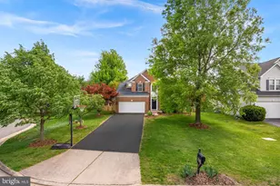 42839 Champney Ct, Broadlands, VA 20148 - Photo 2