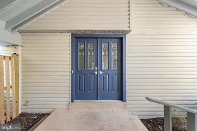 112 Hopeland Lane, Sterling, VA 20164 - Photo 4