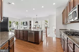 23342 Higbee Ln, Brambleton, VA 20148 - Photo 28