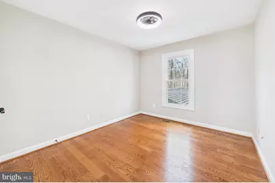 20409 Brightwater Place, Sterling, VA 20165 - Photo 32