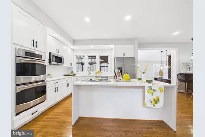 20409 Brightwater Place, Sterling, VA 20165 - Photo 8