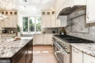 19854 Annenberg Dr, Ashburn, VA 20147 - Photo 6