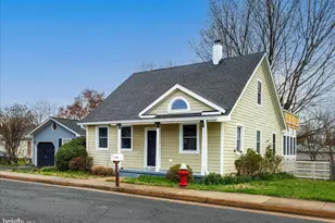 104 Pershing Ave NW, Leesburg, VA 20176 - Photo 1