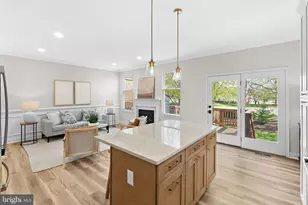 21555 Trowbridge Square, Ashburn, VA 20147 - Photo 4