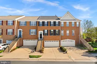 21555 Trowbridge Square, Ashburn, VA 20147 - Photo 1