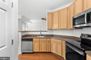 42446 Mayflower Terrace, Brambleton, VA 20148 - Photo 10