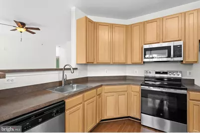 42446 Mayflower Terrace #303, Brambleton, VA 20148 - Photo 8