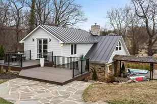 35500 Troon Ct, Round Hill, VA 20141 - Photo 2