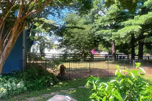 18 E Loudoun St, Round Hill, VA 20141 - Photo 32