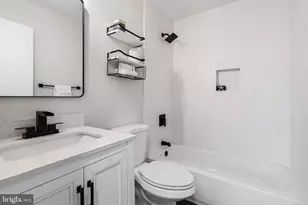 218 Penny Ln, Sterling, VA 20164 - Photo 18