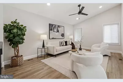 218 Penny Lane, Sterling, VA 20164 - Photo 4